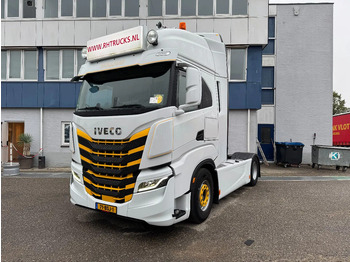 Tracteur routier IVECO S-WAY