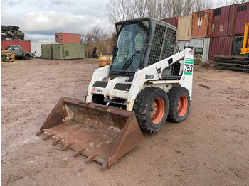 Chargeuse compacte sur chenilles BOBCAT