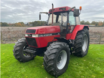 Tracteur agricole CASE IH