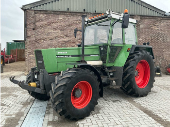 Tracteur agricole FENDT