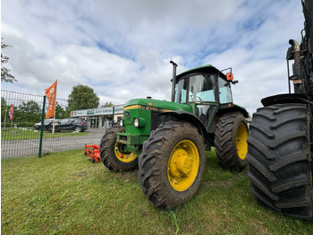 Tracteur agricole JOHN DEERE 2140