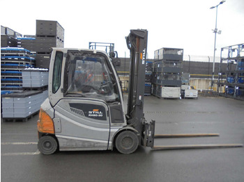 Chariot élévateur STILL RX60