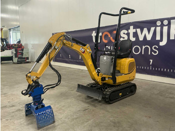 Mini pelle CATERPILLAR 300.9D