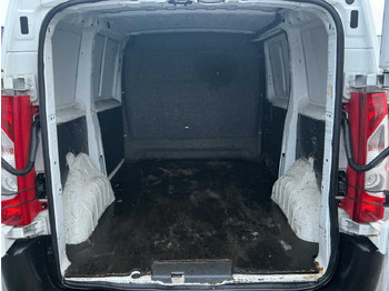 Véhicule utilitaire 2007 - CITROEN - JUMPY - 12 1.6 HDI L1 H1 - COMMERCIAL VEHICLE: photos 5 Véhicule utilitaire 2007 - CITROEN - JUMPY - 12 1.6 HDI L1 H1 - COMMERCIAL VEHICLE: photos 5