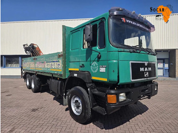 Camion plateau MAN 26.362