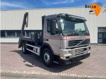 Camion porte-conteneur/ Caisse mobile VOLVO FM12 420