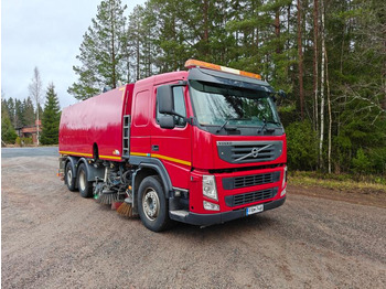 Balayeuse de voirie VOLVO FM 410