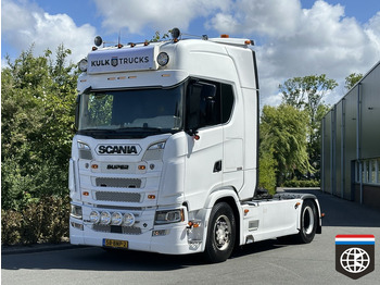 Tracteur routier SCANIA S 520
