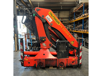 Grue auxiliaire PALFINGER