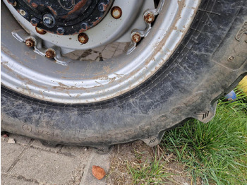 Tracteur agricole Case-IH JX 95: photos 4 Tracteur agricole Case-IH JX 95: photos 4