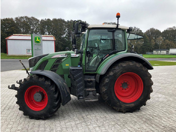 Tracteur agricole FENDT 716 Vario
