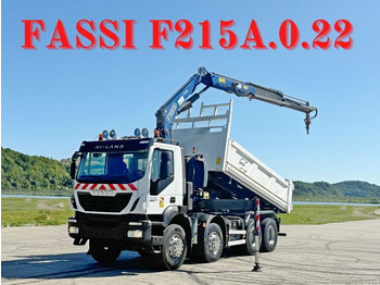 Camion grue IVECO Trakker