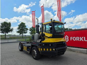 Tracteur portuaire TERBERG