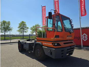 Tracteur portuaire TERBERG
