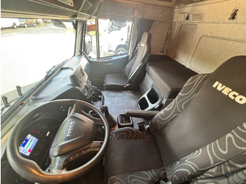 Camion à rideaux coulissants IVECO 190S40 Stralis: photos 4