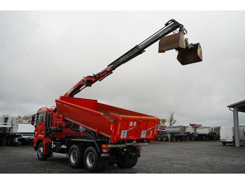 Camion benne, Camion grue MAN TGS 26.400 / 6x4 / WYWROTKA 2 STRONNA  + HDS HMF 1530 K2  / HYDR: photos 3