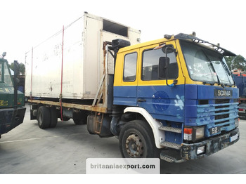 Camion plateau SCANIA P92