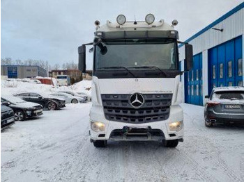 Camion malaxeur Mercedes-Benz 3251 / 9 m3 mixer + Liebher 12+4: photos 5