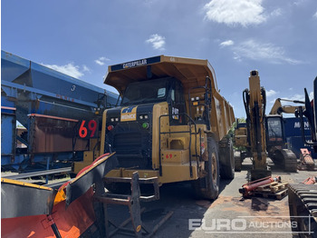 Tombereau rigide CATERPILLAR 772