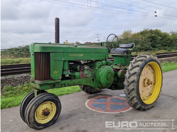 Tracteur agricole JOHN DEERE
