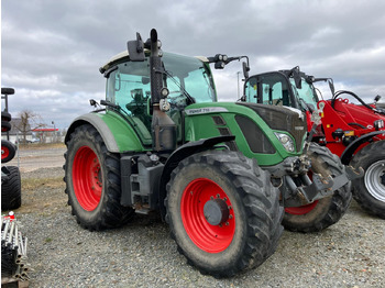Tracteur agricole FENDT 718 Vario
