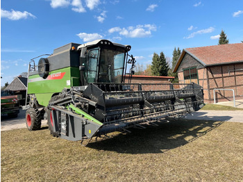 Crédit-bail de Fendt Mähdrescher 5225 E Fendt Mähdrescher 5225 E: photos 1