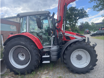 Tracteur agricole MASSEY FERGUSON 100 series