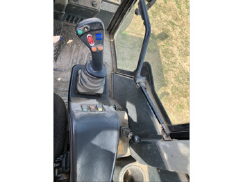 Chargeuse Schäffer 9660 T mit SCV-Kabine: photos 4 Chargeuse Schäffer 9660 T mit SCV-Kabine: photos 4