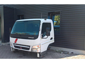 Cabine et intérieur MITSUBISHI