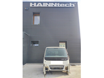 Cabine et intérieur MITSUBISHI