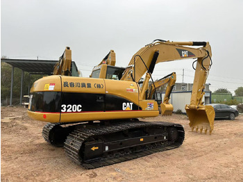 Pelle sur chenille CATERPILLAR 320C: photos 2