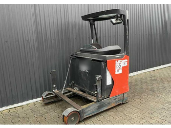 Chariot à mât rétractable LINDE R16