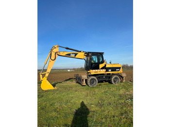 Pelle sur pneus Caterpillar M322D VAH: photos 2 Pelle sur pneus Caterpillar M322D VAH: photos 2