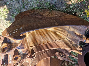 Godet Volvo S40W: photos 2 Godet Volvo S40W: photos 2