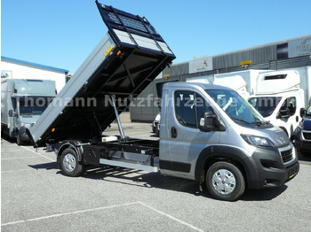 Utilitaire benne PEUGEOT Boxer