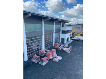 Accessoire pour Pelle neuf Westtech R900 R1300 Rodeschere Wurzelstock: photos 2 Accessoire pour Pelle neuf Westtech R900 R1300 Rodeschere Wurzelstock: photos 2