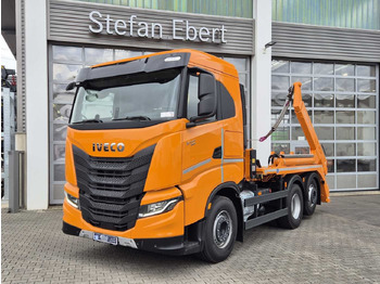 Camion benne IVECO X-WAY