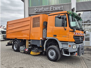 Balayeuse de voirie Mercedes-Benz Actros 2032 A 4x4 Bucher STKF 9500 Airport 30x: photos 4