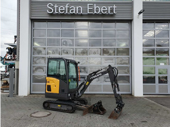 Mini pelle VOLVO EC18E