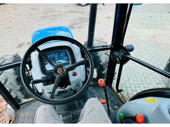 Crédit-bail de New Holland TD5050 New Holland TD5050: photos 4 Crédit-bail de New Holland TD5050 New Holland TD5050: photos 4
