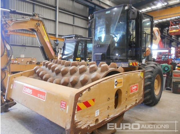 Compacteur CATERPILLAR