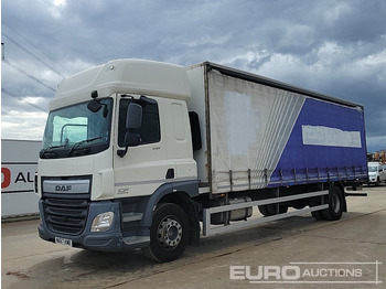 Camion à rideaux coulissants DAF CF