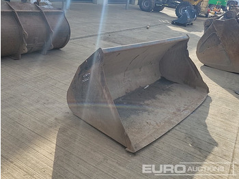 Godet 88" Loading Bucket to suit Telehandler: photos 3