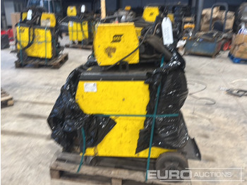 Équipement de garage ESAB Mig Welder (2 of): photos 2 Équipement de garage ESAB Mig Welder (2 of): photos 2