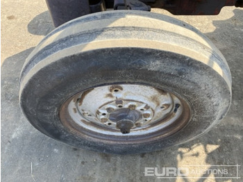 Tracteur agricole Massey Ferguson 240: photos 5 Tracteur agricole Massey Ferguson 240: photos 5