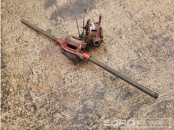 Équipement de garage Pipe Threader: photos 4 Équipement de garage Pipe Threader: photos 4