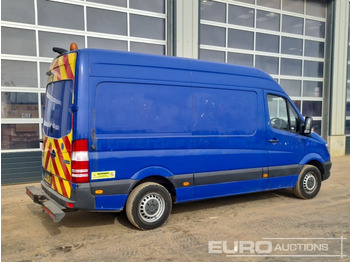 Véhicule utilitaire MERCEDES-BENZ Sprinter 313