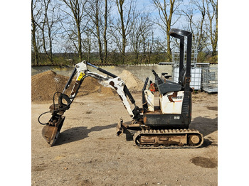 Mini pelle BOBCAT E10
