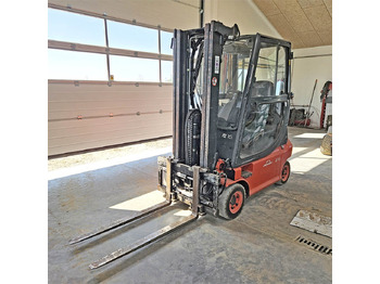 Chariot élévateur LINDE E16