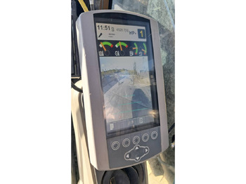 Pelle sur chenille CAT 352F: photos 5